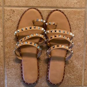 Sandals size 9.5
